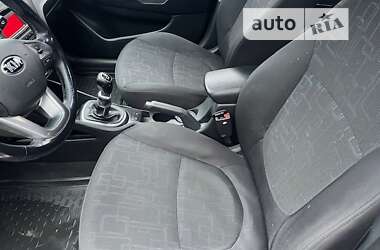 Седан Kia Rio 2013 в Днепре