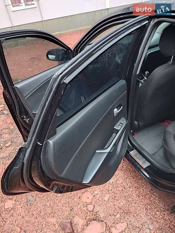 Седан Kia Rio 2012 в Вышгороде