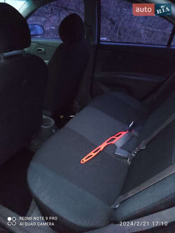 Седан Kia Rio 2007 в Слов'янську