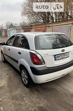 Хетчбек Kia Rio 2007 в Житомирі