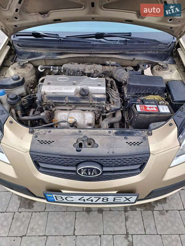 Хетчбек Kia Rio 2008 в Львові