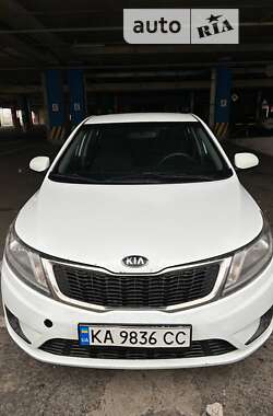 Седан Kia Rio 2013 в Києві