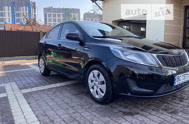 Седан Kia Rio 2012 в Львове