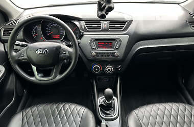 Седан Kia Rio 2013 в Києві