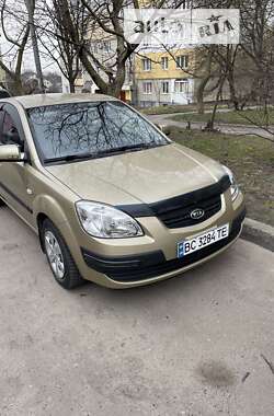 Хэтчбек Kia Rio 2008 в Львове