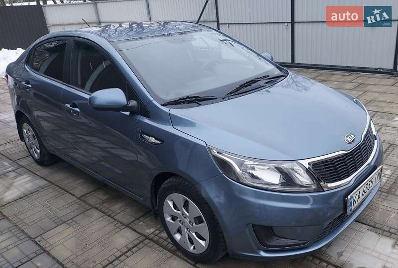 Седан Kia Rio 2013 в Чернігові