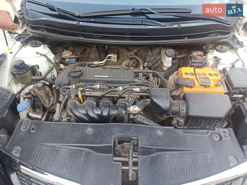 Седан Kia Rio 2013 в Вознесенську