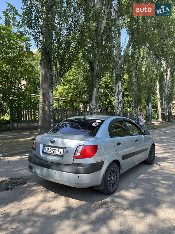 Седан Kia Rio 2008 в Запорожье