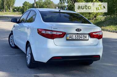 Седан Kia Rio 2012 в Днепре