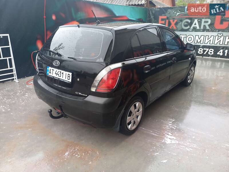 Хэтчбек Kia Rio 2009 в Богородчанах