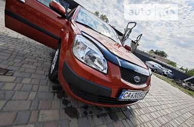 Седан Kia Rio 2008 в Смеле