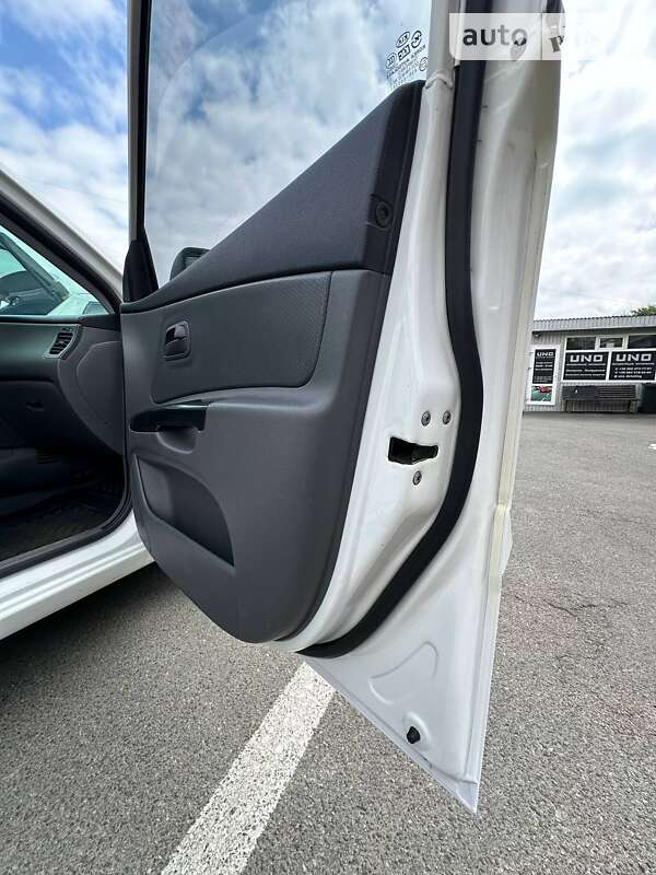 Седан Kia Rio 2010 в Києві