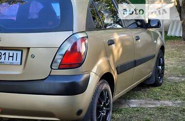 Хетчбек Kia Rio 2008 в Лебедині