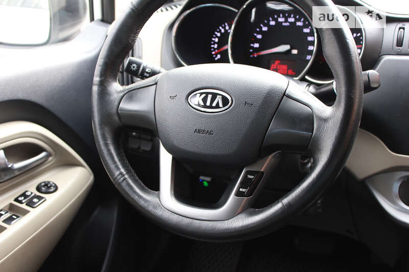 Седан Kia Rio 2012 в Харькове фото 9 Седан Kia Rio 2012 в Харькове
