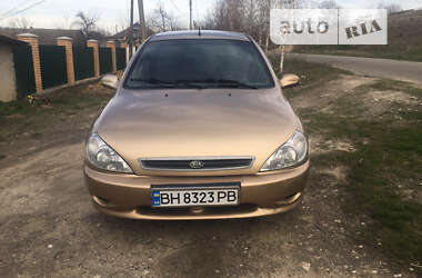 Седан Kia Rio 2002 в Одессе