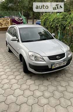 Хэтчбек Kia Rio 2007 в Запорожье