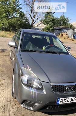 Седан Kia Rio 2011 в Лозовій