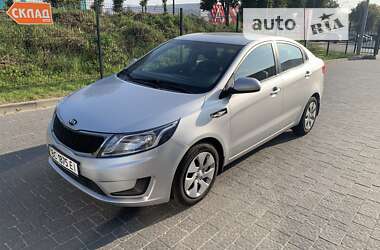 Седан Kia Rio 2014 в Львові