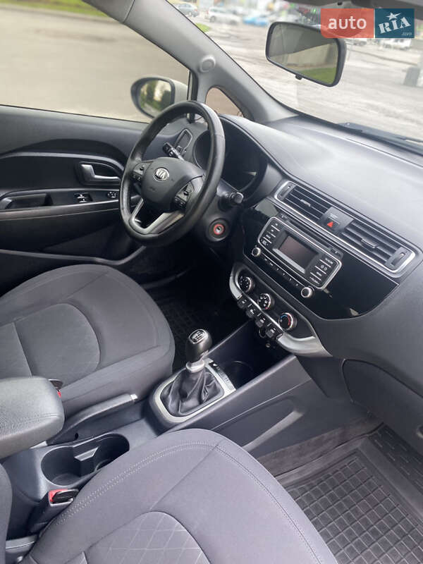 Седан Kia Rio 2017 в Вінниці
