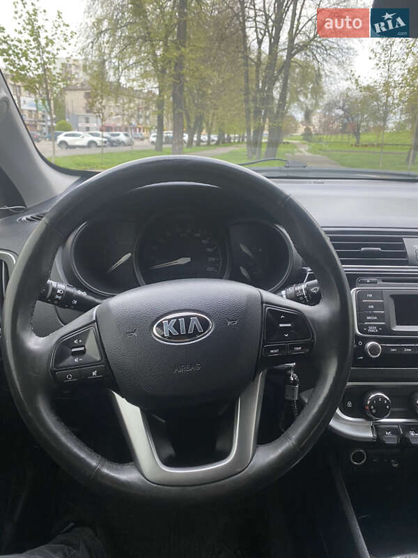 Седан Kia Rio 2017 в Вінниці