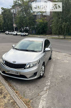 Седан Kia Rio 2013 в Запоріжжі