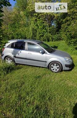 Хетчбек Kia Rio 2006 в Запоріжжі