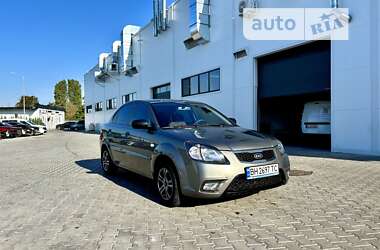 Седан Kia Rio 2011 в Одессе