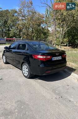 Седан Kia Rio 2012 в Херсоне