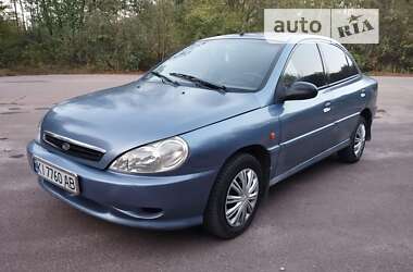 Седан Kia Rio 2002 в Житомирі