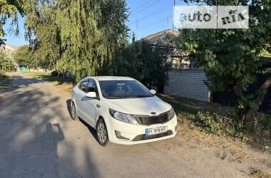 Седан Kia Rio 2012 в Кременчуге