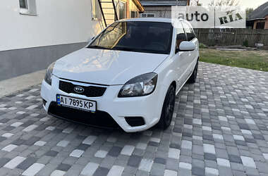 Хетчбек Kia Rio 2011 в Лубнах