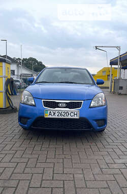 Седан Kia Rio 2010 в Харкові