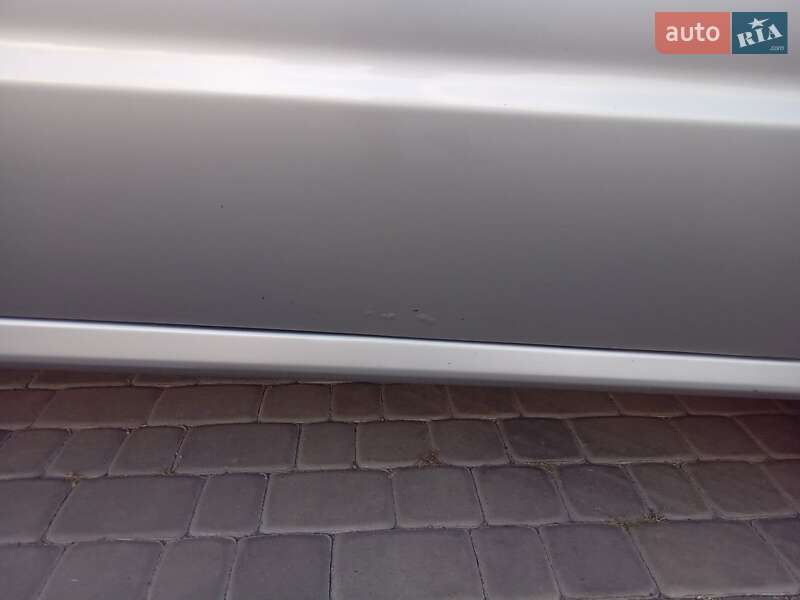 Седан Kia Rio 2005 в Козельщине