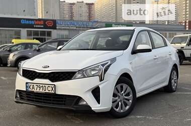 Седан Kia Rio 2021 в Киеве