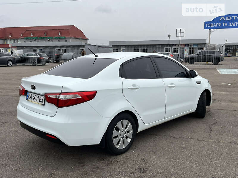 Седан Kia Rio 2012 в Києві