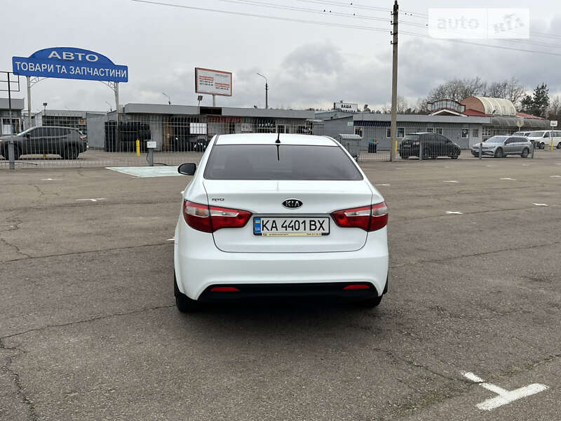 Седан Kia Rio 2012 в Києві