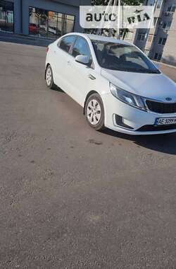 Седан Kia Rio 2011 в Кривом Роге