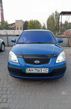 Седан Kia Rio 2008 в Добропіллі