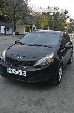 Седан Kia Rio 2014 в Киеве