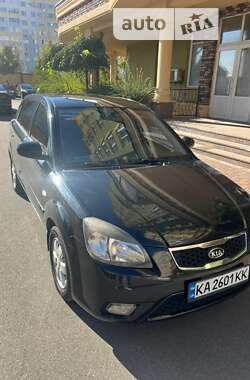 Хетчбек Kia Rio 2011 в Києві