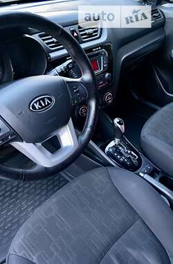 Хетчбек Kia Rio 2012 в Києві