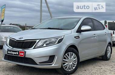 Седан Kia Rio 2013 в Львові