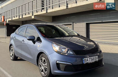 Седан Kia Rio 2015 в Києві