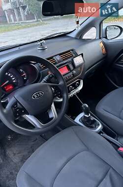 Хетчбек Kia Rio 2011 в Львові