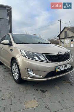 Седан Kia Rio 2012 в Городку