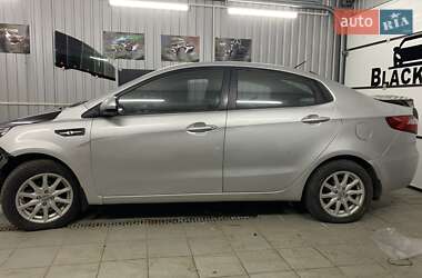 Седан Kia Rio 2013 в Києві