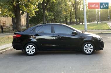 Седан Kia Rio 2011 в Николаеве