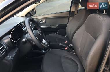 Седан Kia Rio 2011 в Николаеве