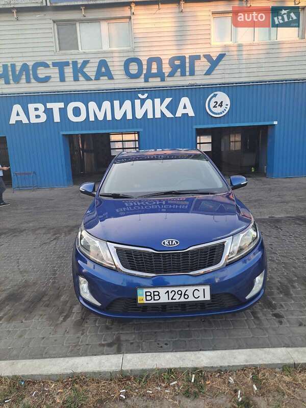 Седан Kia Rio 2013 в Харькове