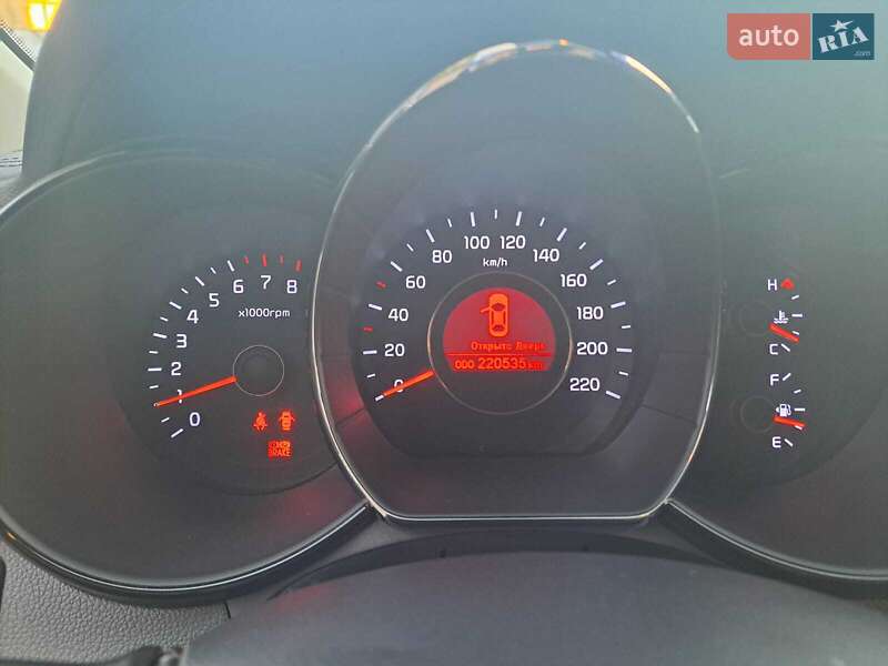 Седан Kia Rio 2013 в Харькове